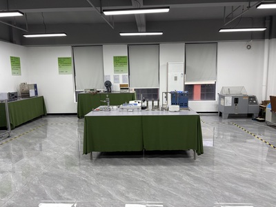 中线电源线实验室